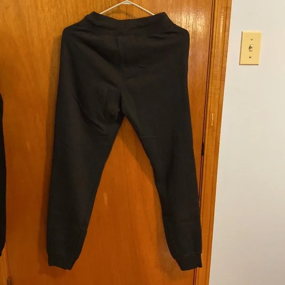 Champion - Picture 4 of 4